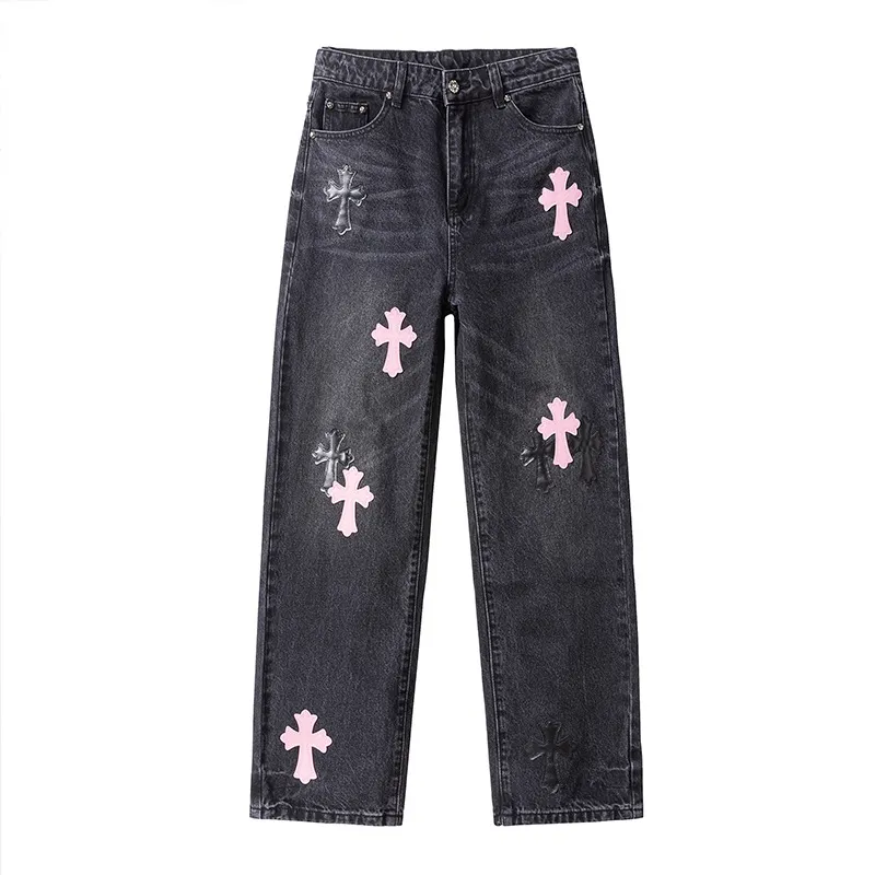 P260 💰 (top version) chrome hearts ss25 black leather Sanskrit fine jeans. Styles with different washed textures, very friendly to people with thin legs and thick legs. The slightly flared version is very flattering to the leg shape. The moderate length is timeless and easy to match. It is the basis of various styles. It is a must-have in the wardrobe! The fabric is stiff but also makes the upper body soft without losing texture. The washing process is even more perfect. It is a must-have item for everyone! ! !  Color: black Size: 30-32-34-36 30 32 34 36 Waist circumference 80 85 90 95 Sitting circumference 105 130 115 120 Foot opening 46 47 48 49 External length 102 103 104 105